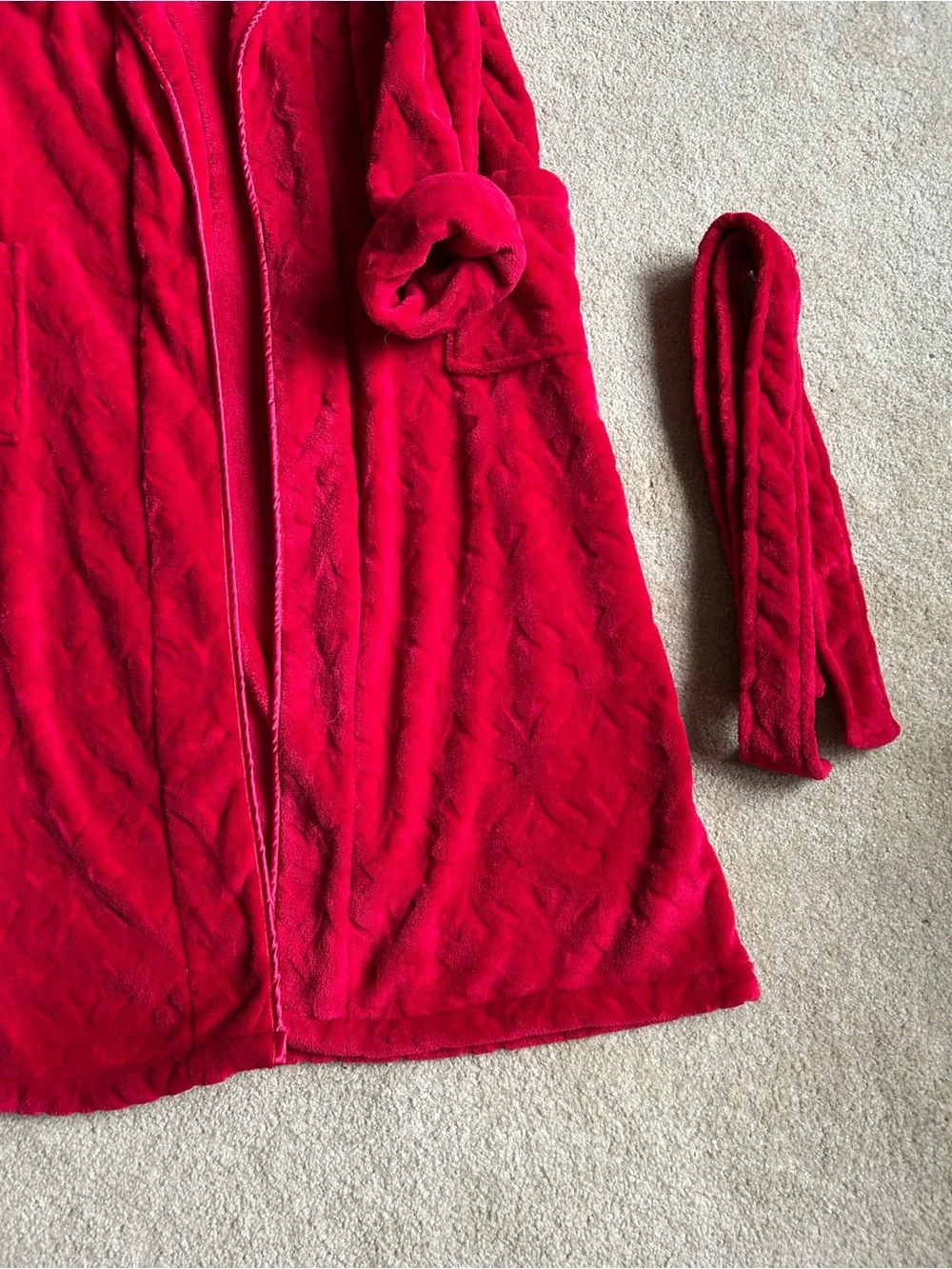 Natori Red Plush Long Robe - Picture 2 of 4